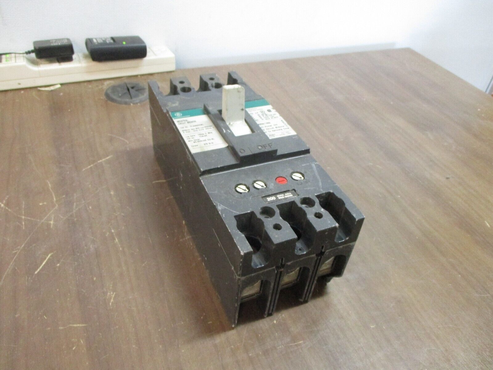 GE Circuit Breaker TFJ236200WL 200A 600V 3P Used