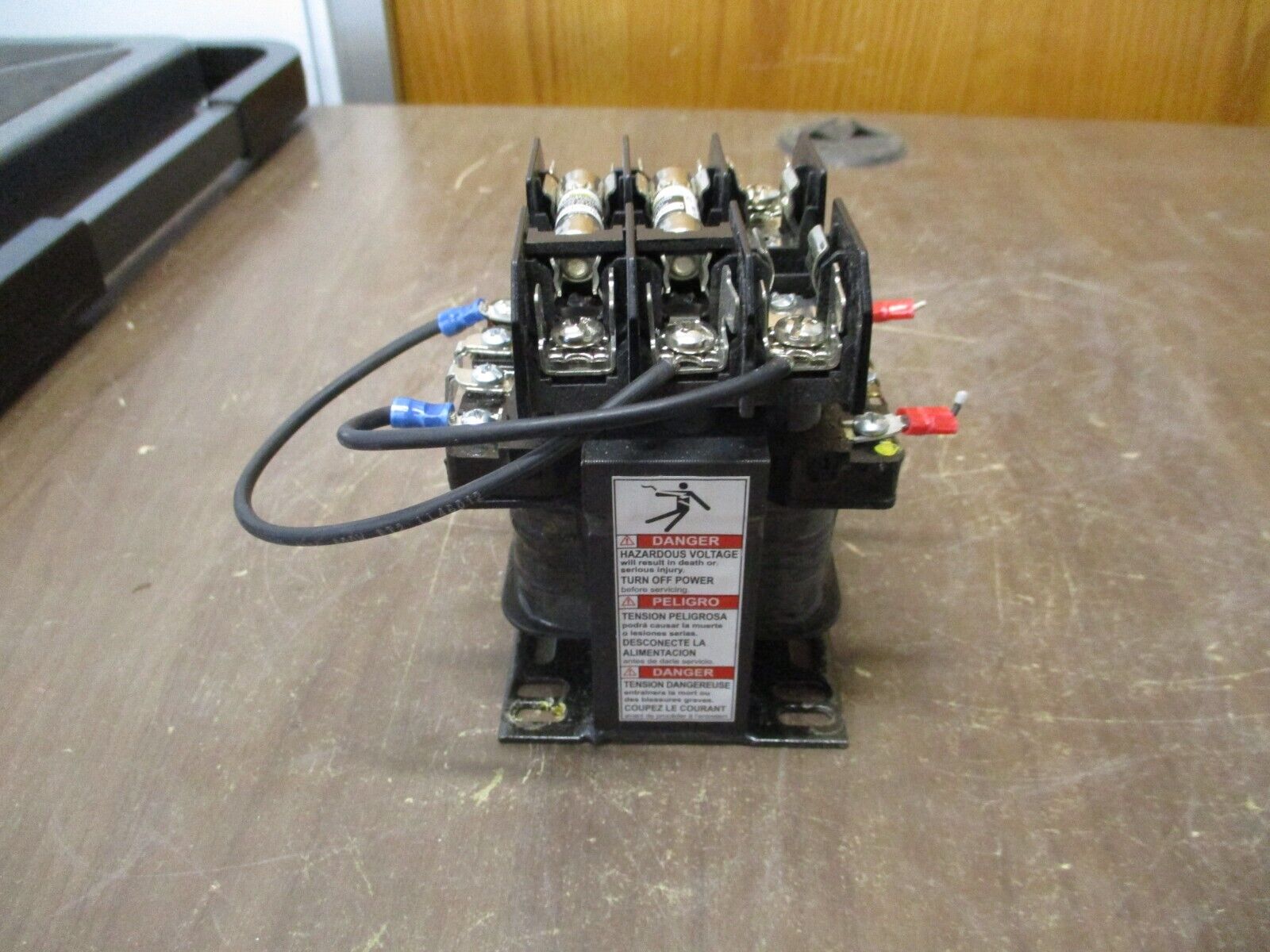 Square D Transformer 9070TF100D1 0.1kVA Pri: 240/480V Sec: 120V 50/60Hz Used