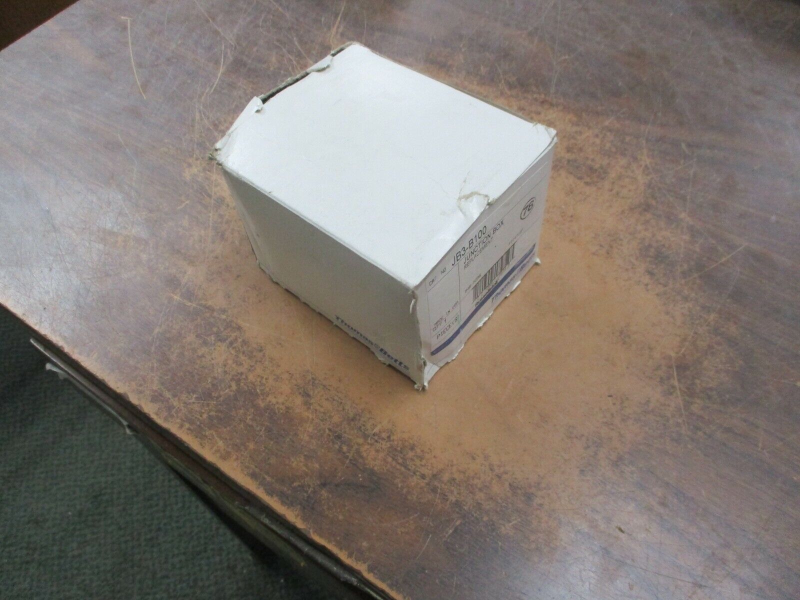 Russellstoll Junction Box JB3-B100 New Surplus