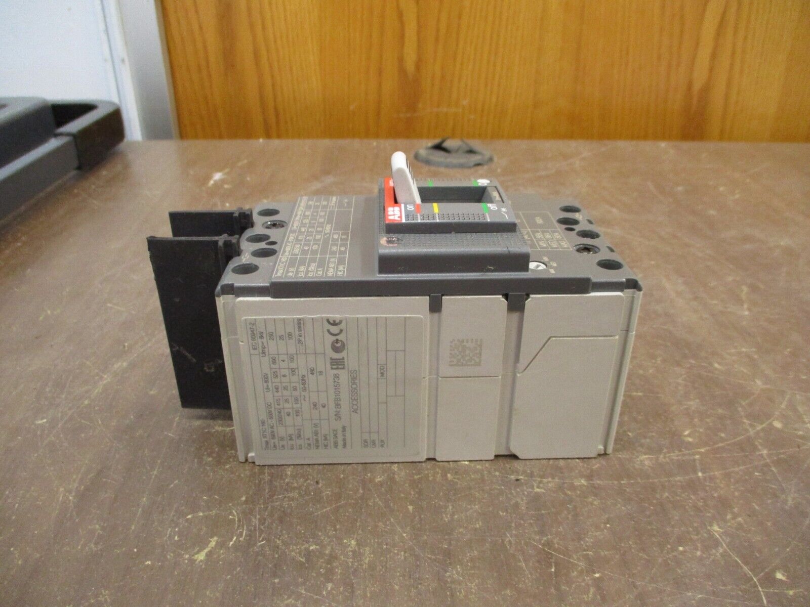 ABB SACE Tmax Circuit Breaker XT1C 160 80A 240/480V 3P Used