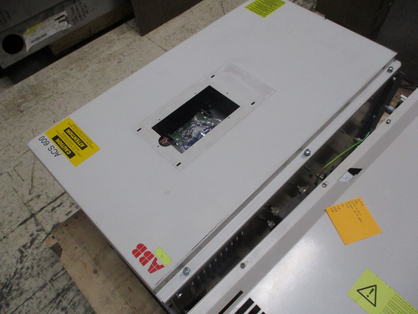 ABB ACS600 AC Drive ACS604-0140-4-000B02009R1 100HP 3Ph Used