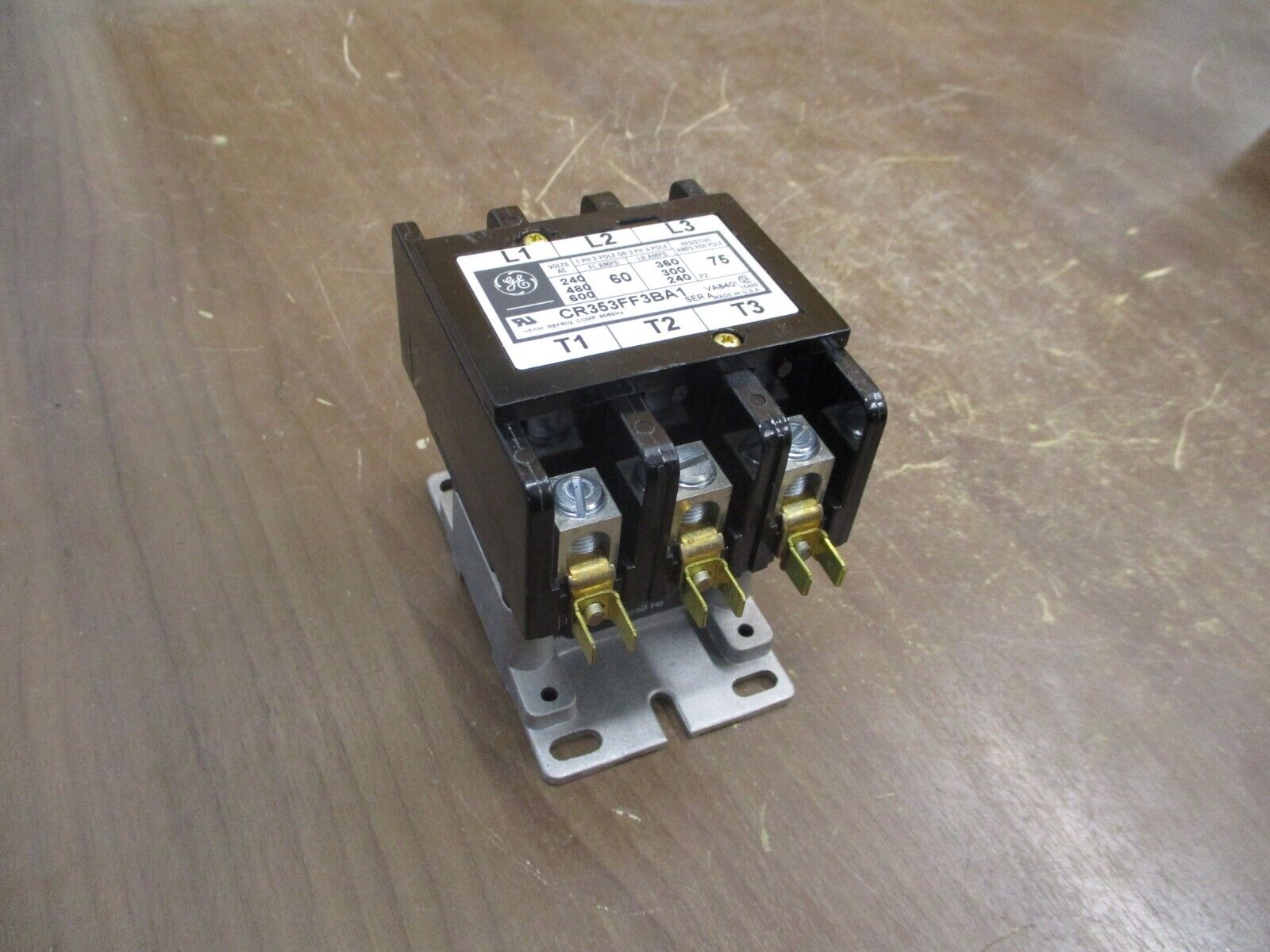 GE Definite Purpose Contactor CR353FF3BA1 110-120V Coil 60A 3P New Surplus