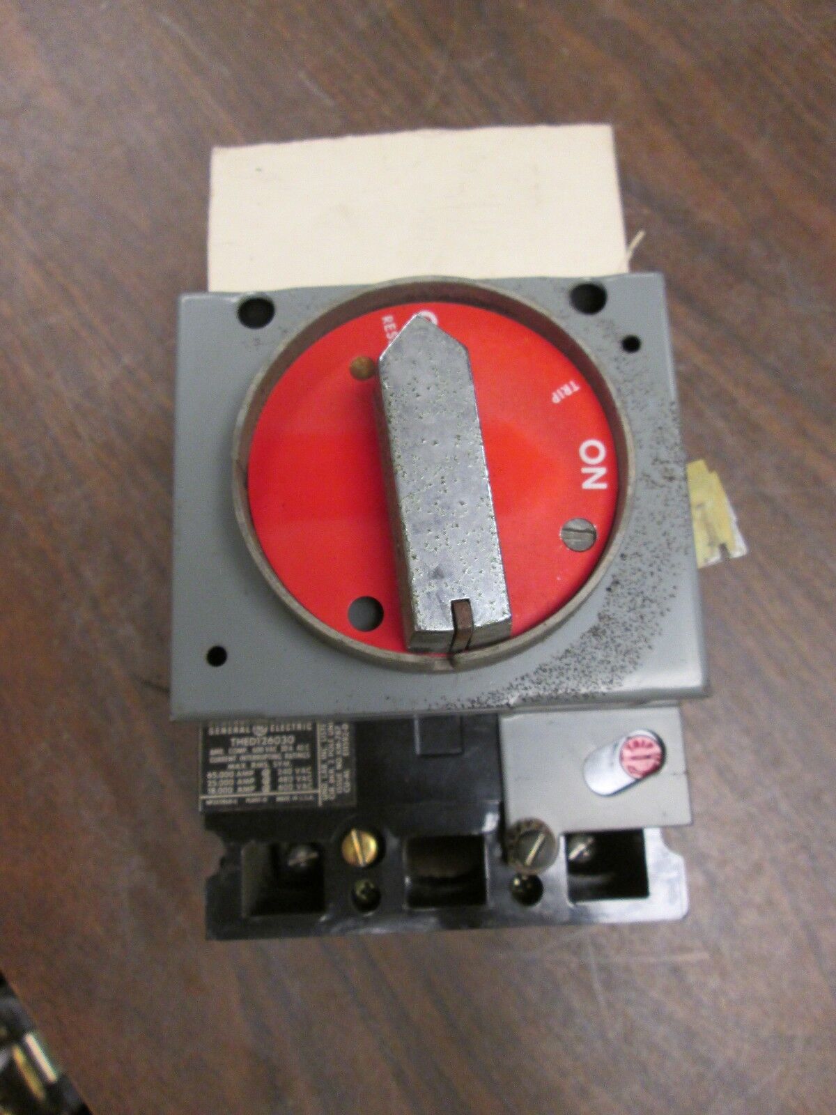 GE Circuit Breaker THED126030 30A 600V 2P Used