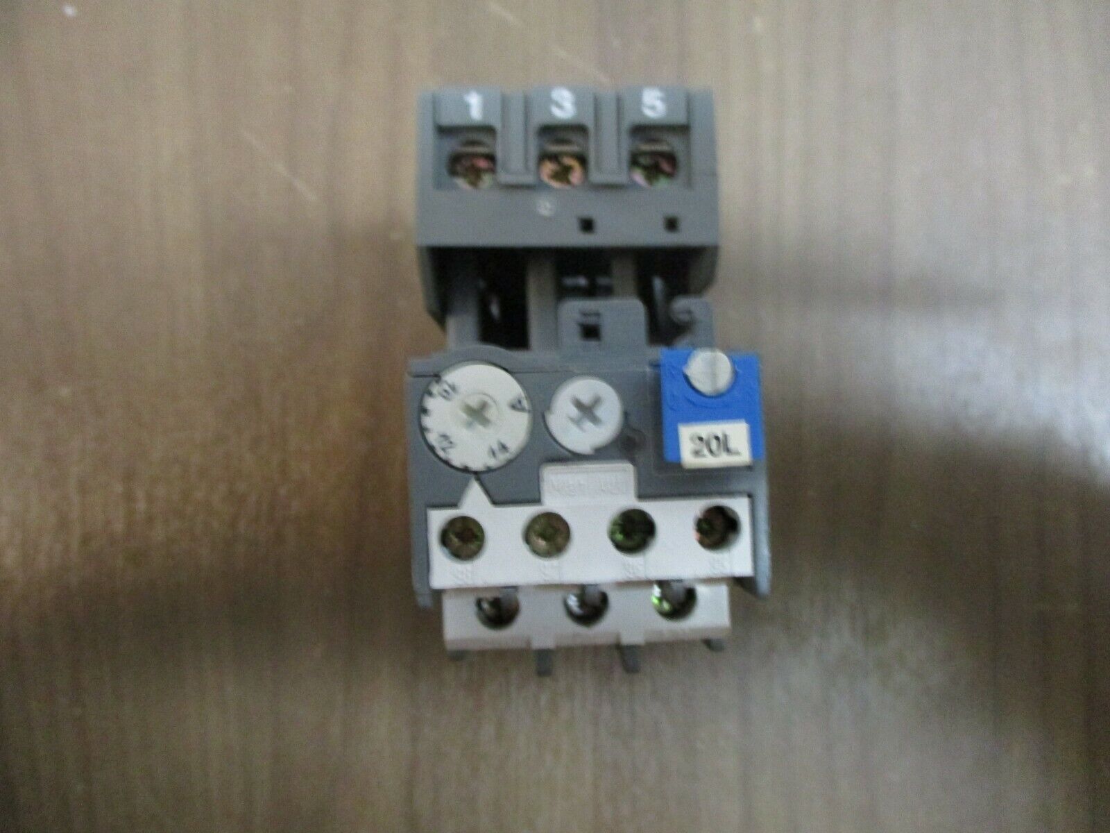 ABB Overload Relay TA25 DU 10-14A 600V 3P Used