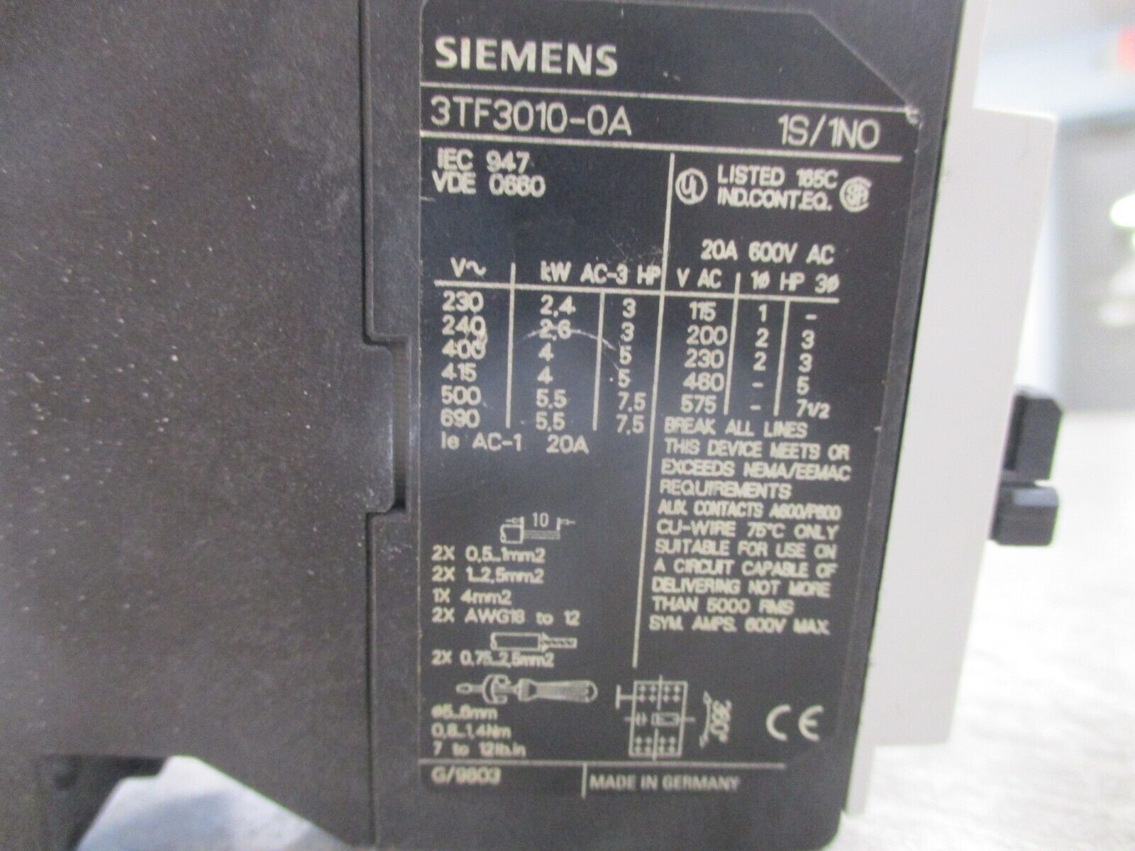 Siemens Contactor 3TF3010-0A 480V Coil 20 600V Used