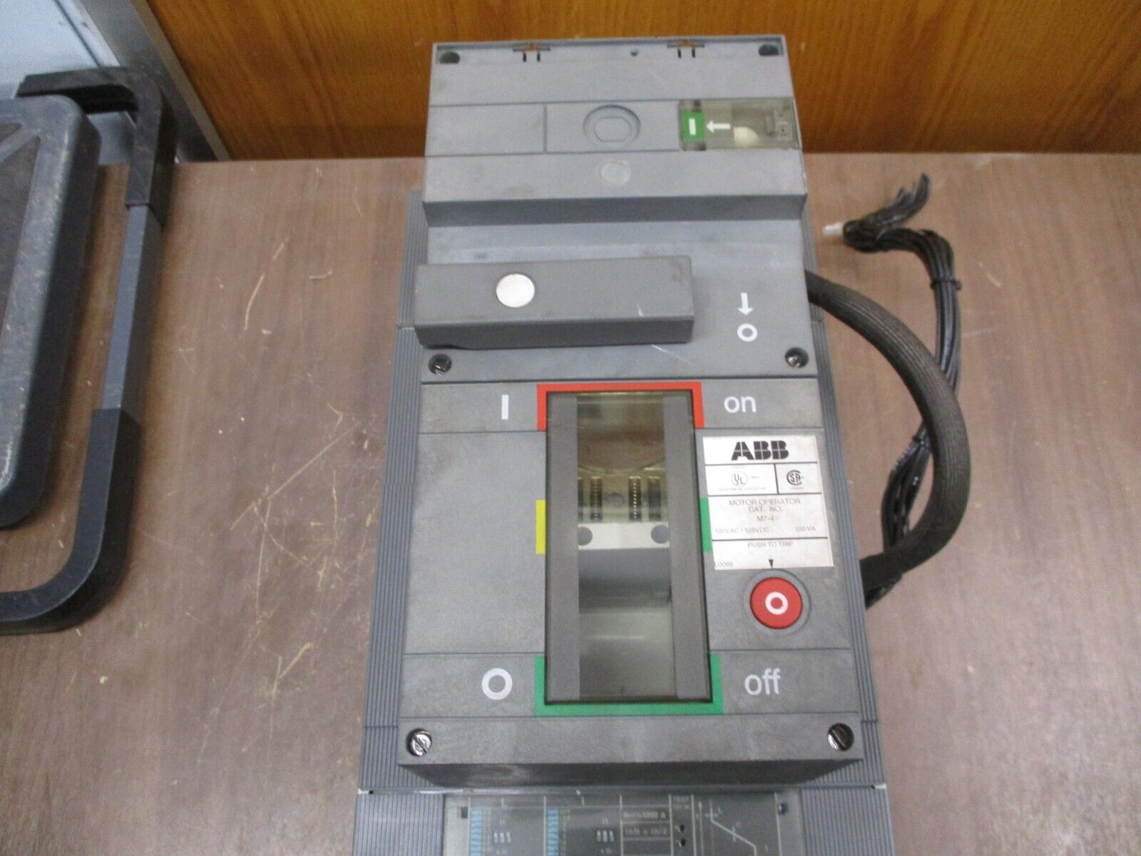 ABB SACE Circuit Breaker S7H PR211 1200A 600V 3P w/ Meter Operator Used