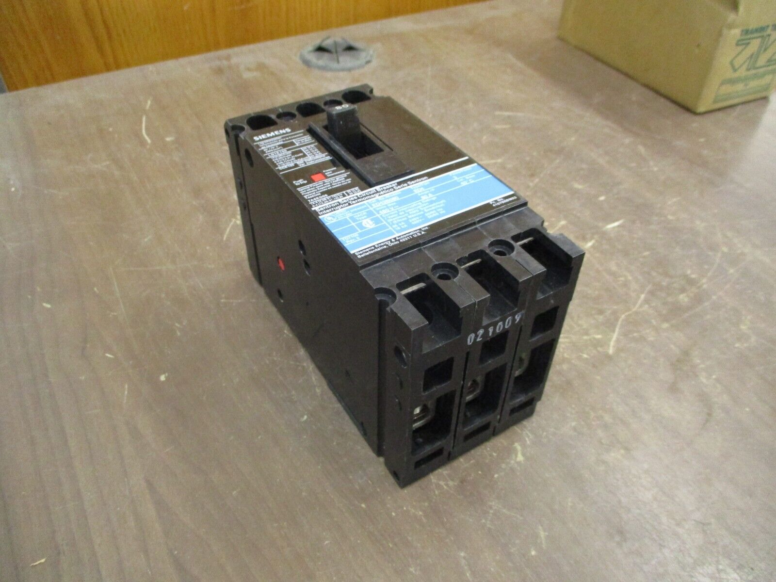 Siemens Sentron Circuit Breaker ED43B080L 80A 480V 3P New Surplus