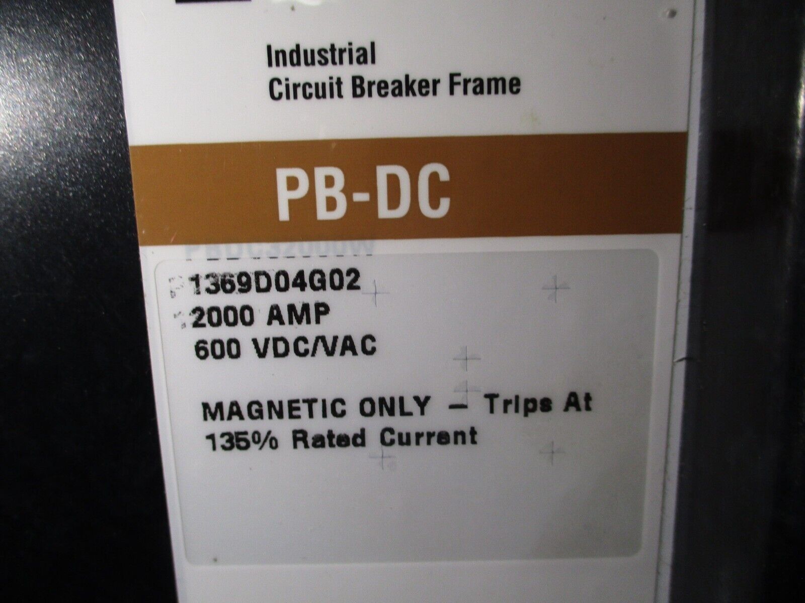 Cutler-Hammer Enclosed DC Circuit Breaker 1369D04G02 2000A 600VDC Used