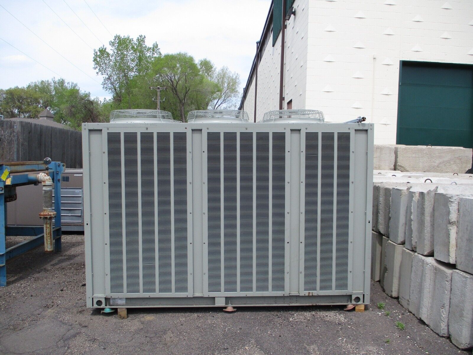 Trane Air Cooled Condensing Unit RAUJC604BC0300D000020 60 ton 460V 3Ph MFD 2013