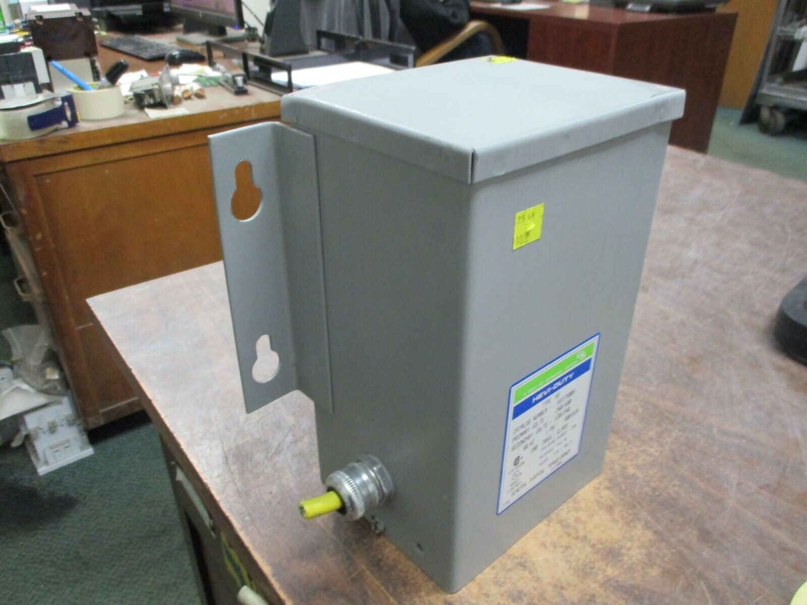 Hevi-Duty Type HS Transformer HS1F500A 0.500kVA Pri: 240/480V Sec: 120/240V Used