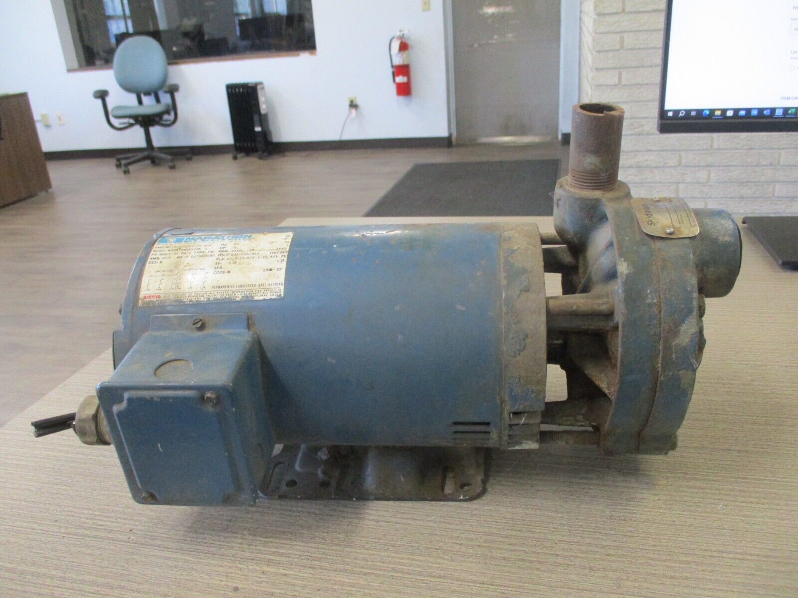 Skidmore J908 Pump STP-1510B 5HP 3450 RPM 208-230/ 460V 60HZ Used