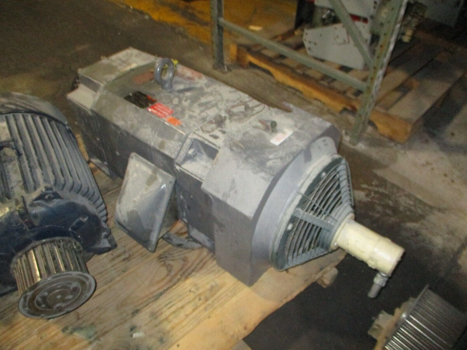 Reliance DC Motor 40HP 1800/2400RPM 500V 65A Used