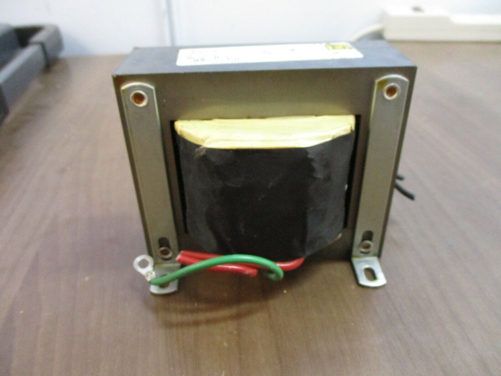 Square D Transformer 9070KL300D9 Ser. B 0.300KVA Pri: 480V Sec: 120V Used