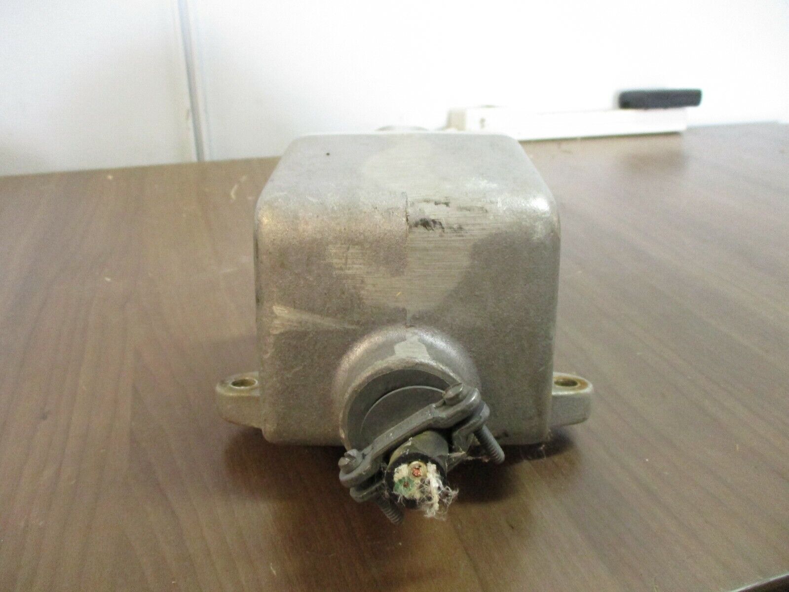 Crouse-Hinds Arkitite Receptacle AR631 60A 600V 3W 3P w/ Base *No Cover* Used