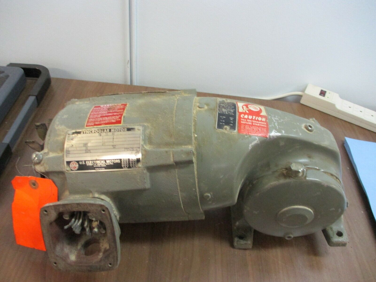 US Motors Syncrogear Motor DD54699 Ratio: 14.1:1  0.5HP 1800RPM 5.6A 230/460V