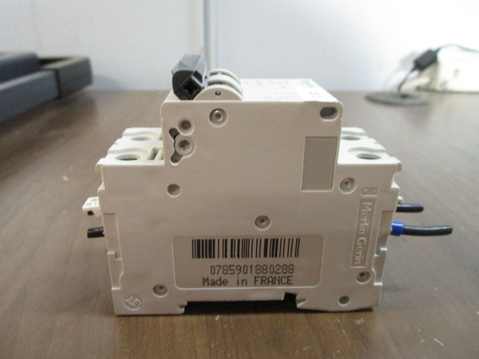 Schneider Electric Circuit Breaker 24127 3A 480Y/277V 2P Used