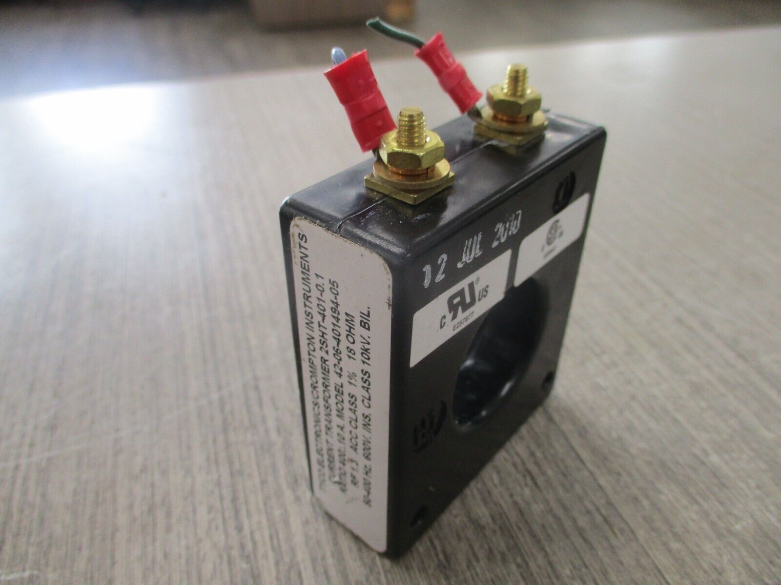 Tyco/Crompton Current Transformer 2SHT-401-0.1 600V 50-400Hz 10kv BIL Used