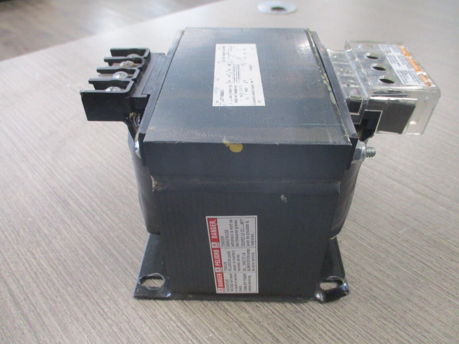 Square D Transformer 9070T1000D1 1KVA Pri:240/480, Sec: 120V Used