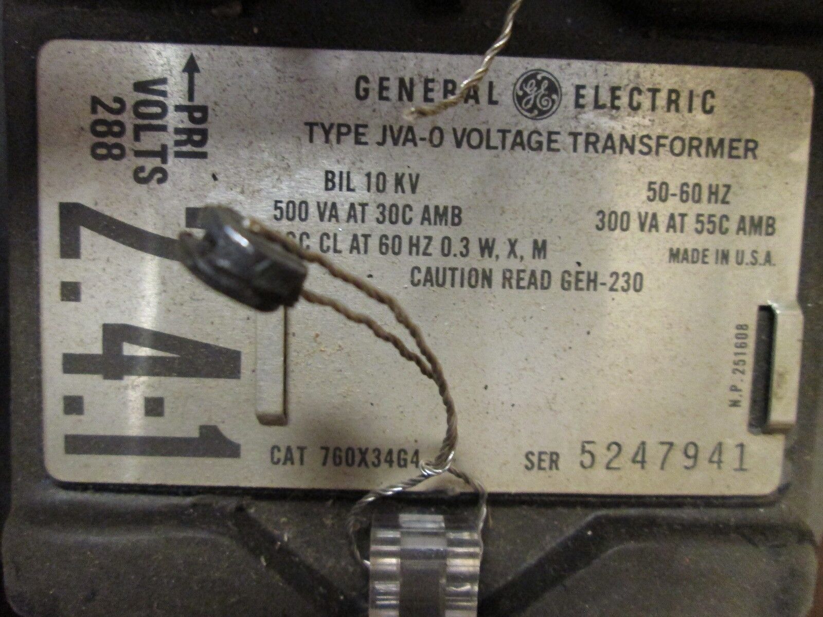 GE JVA-0 Voltage Transformer 760x34G4 Ratio 2.4:1 300/500VA Pri 288V Used