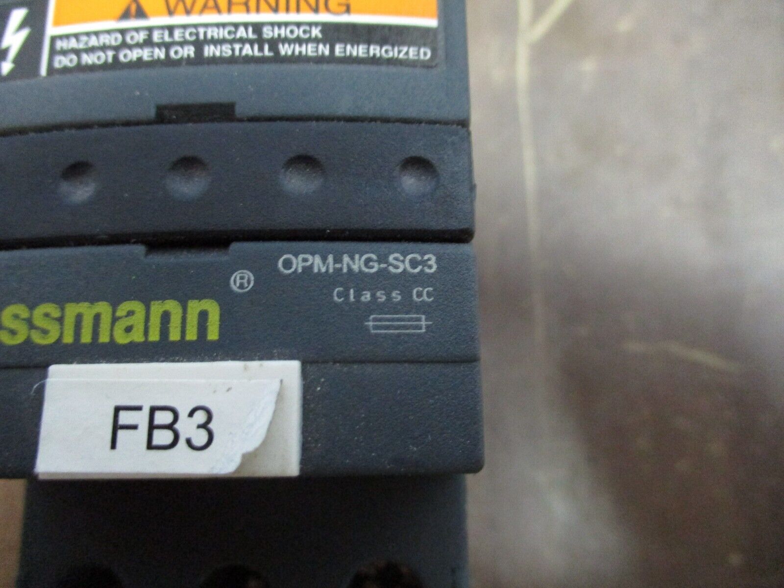 Bussmann Fuse Holder OPM-NG-SC3 30A 600V 3P Used