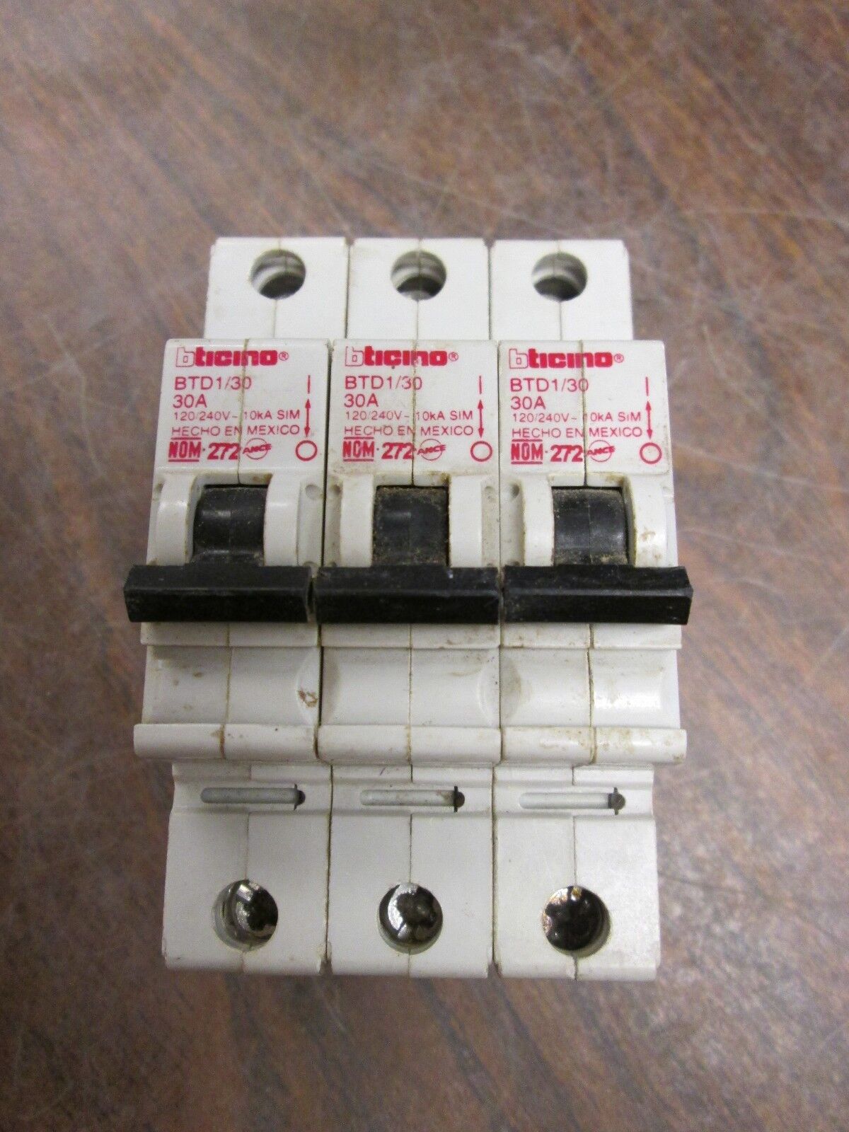 Bticino Circuit Breaker BTD1/30 30A 120/240V 1P Lot of 3 Used