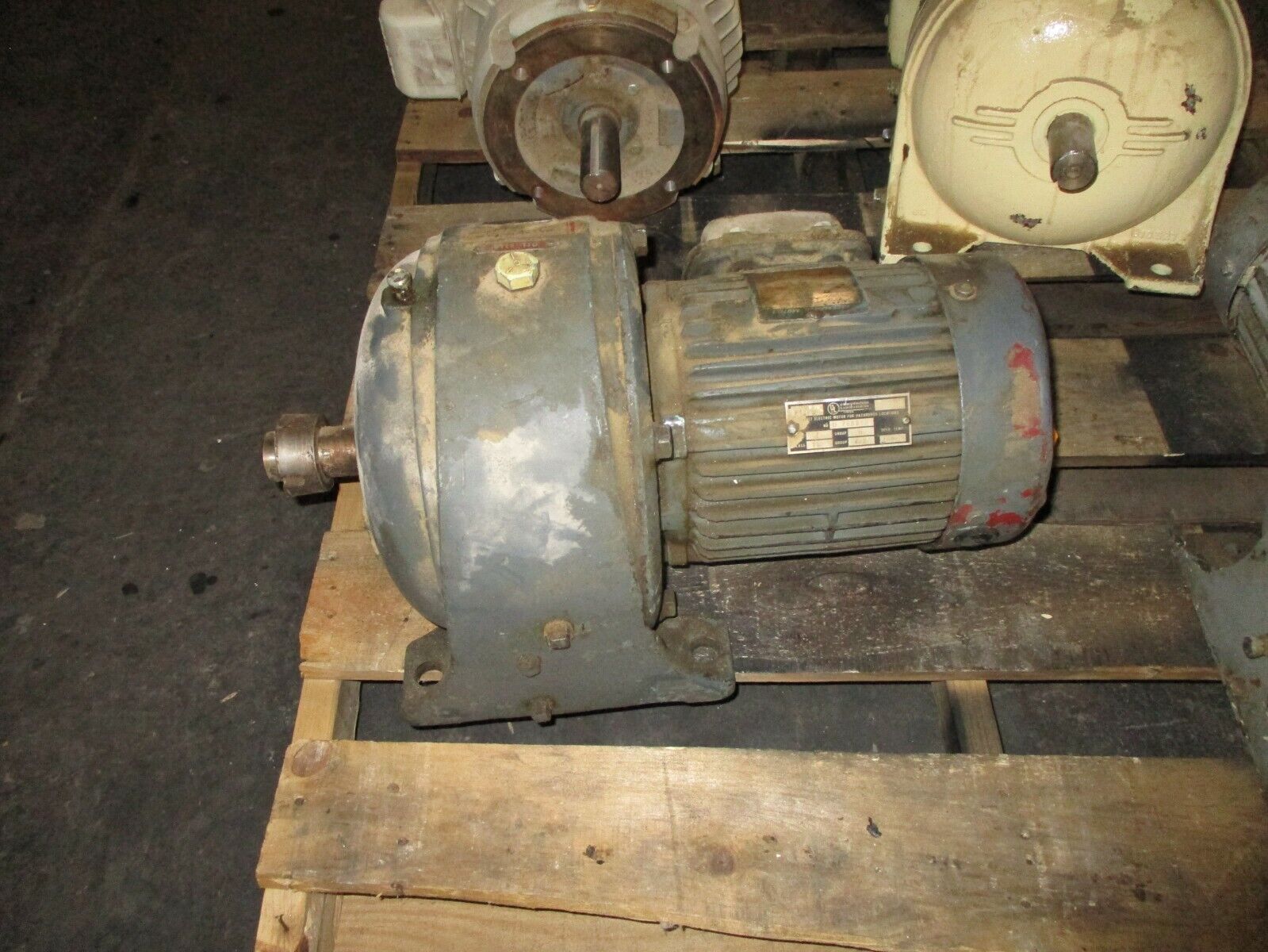 Louis Allis Gearmotor P35/840 2HP 1800RPM Ratio: 17:1 Used