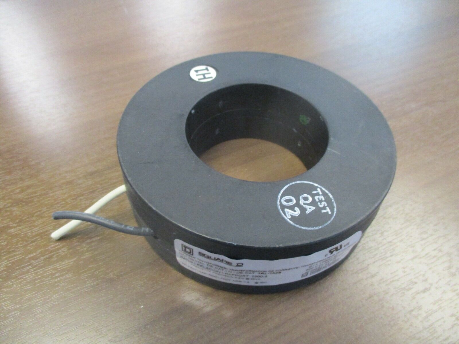 Square D Current Transformer 7RL-152B Ratio 1500:5A 600V 50-400Hz 10KV BIL Used