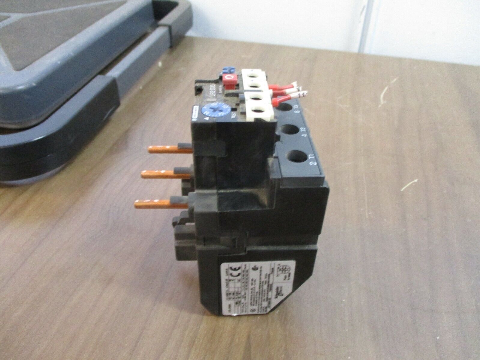 Telemecanique Overload Relay LR2-D3559 48-65A 3P Used