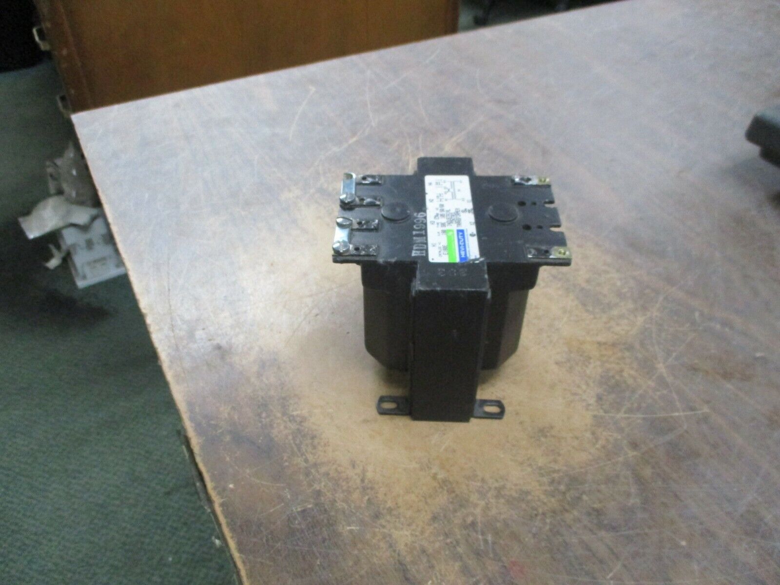 Hevi-Duty Type SBE Control Transformer E180E 0.180KVA Pri:120/240V Sec:24V Used