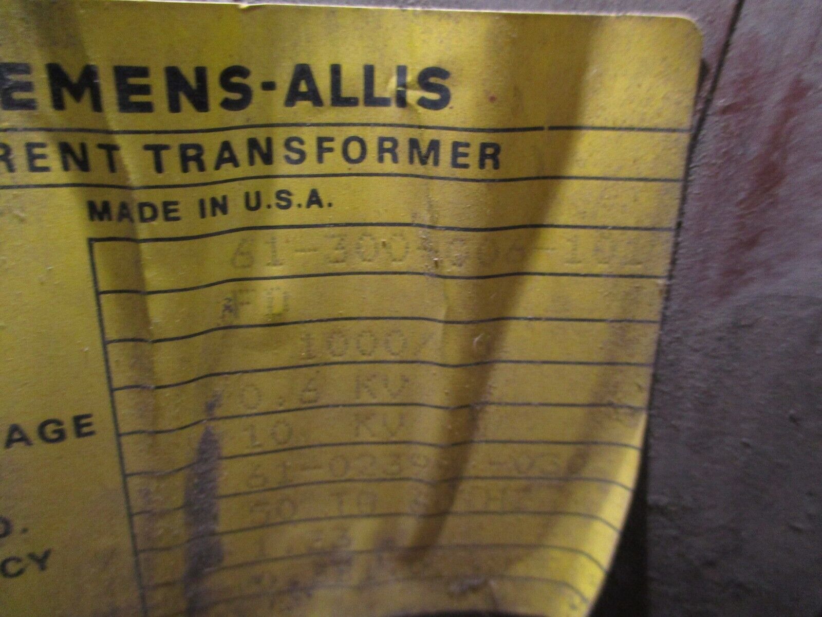 Siemens-Allis Current Transformer 61-300-006-101 Ratio 1000:5A 600V Used