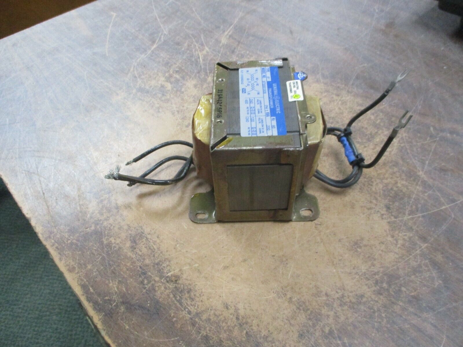 GE Type IP Transformer 9T58B1806 0.200KVA Pri: 240/480V Sec: 120/240V 60Hz 1Ph