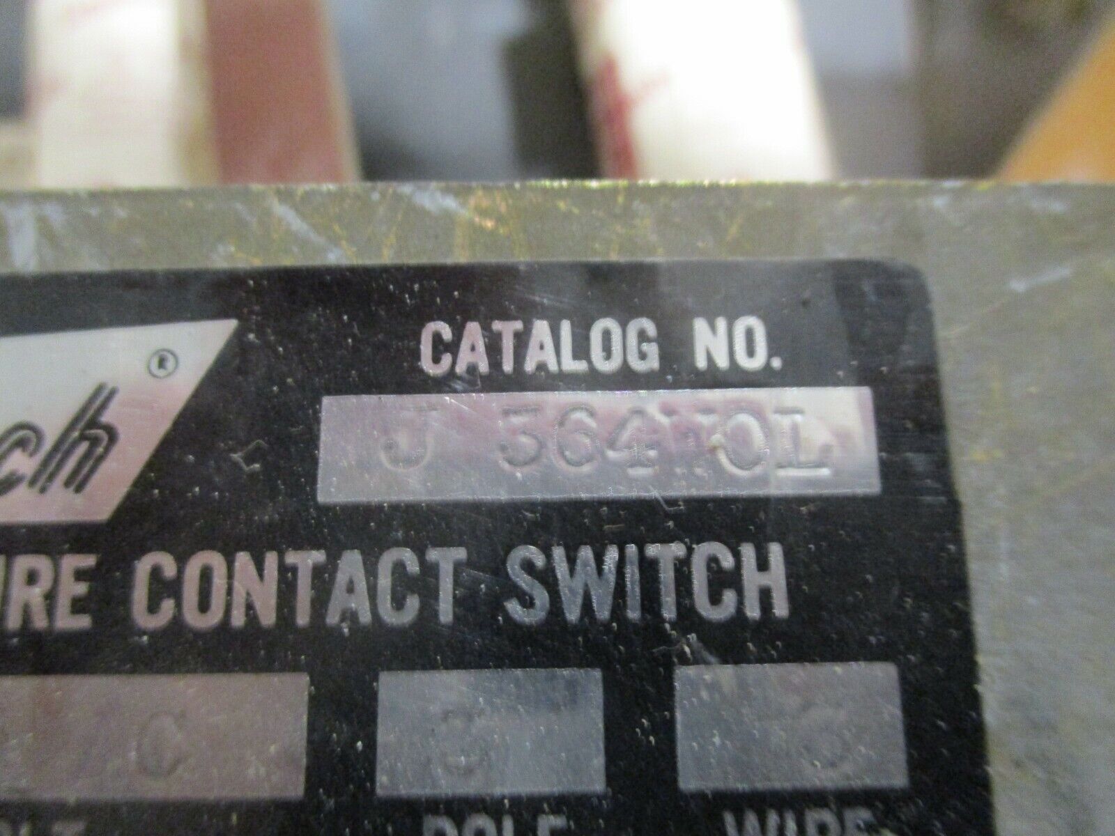 Boltswitch Bolted Pressure Contact Switch J 364WOL 200A 600V 3P 3W Used