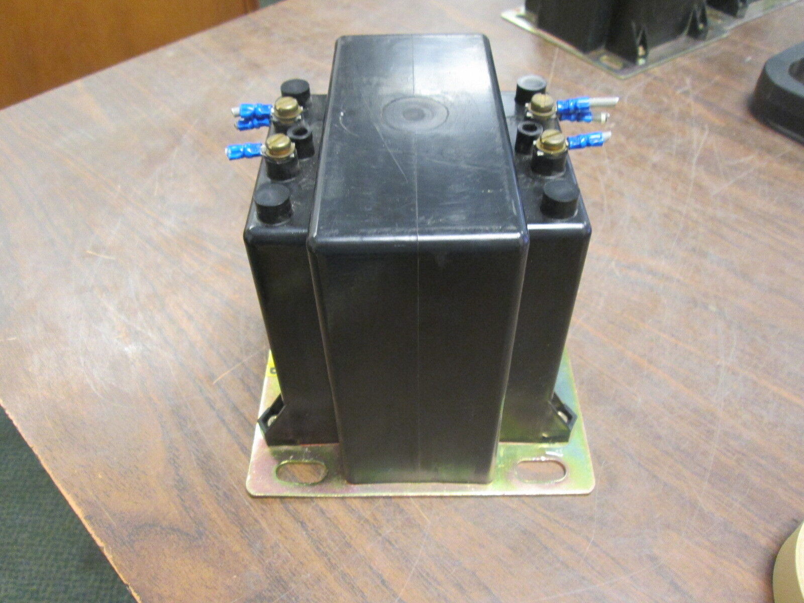 Instrument Transformers Potential Transformer 450-480 Ratio 4:1 Pri:460V Used