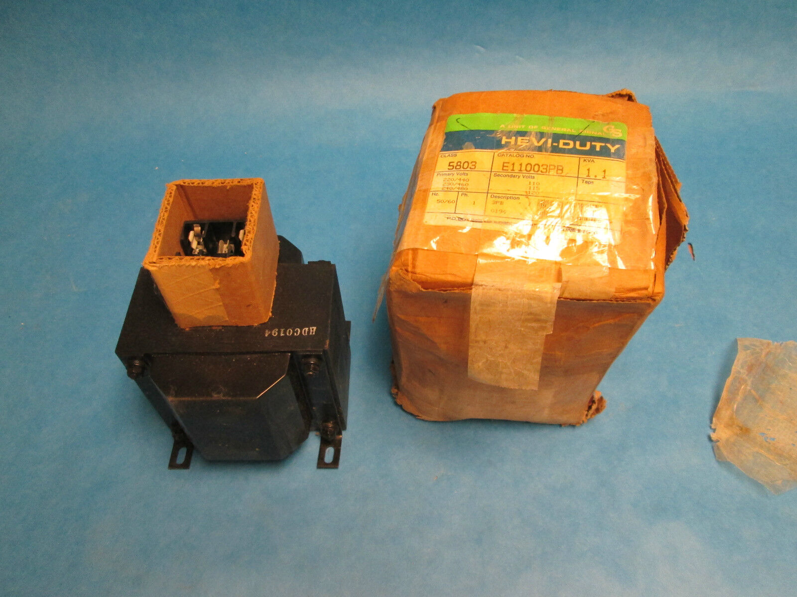 Hevi-Duty Transformer E11003PB 1.1KVA 240/480-V120V New Surplus