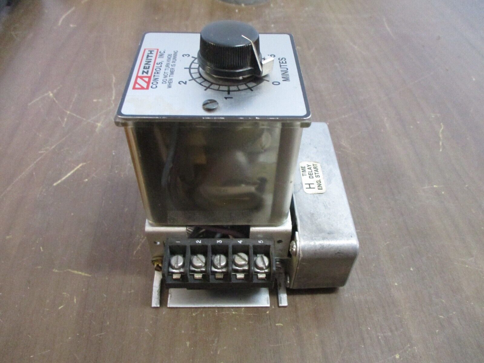 Zenith TF Timing Control TFE-5M Range: 0-5 Min 120V 60Hz Used