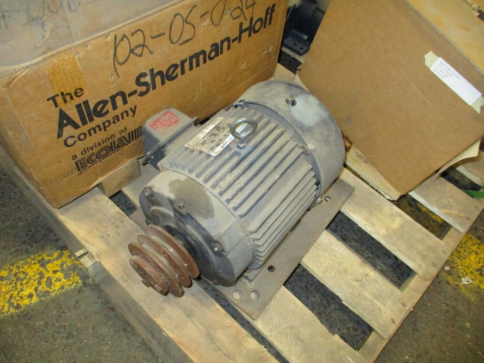 Marathon Motor 184TTFC4026BD 5HP 1800RPM 208-230/460V 14-13/6.5A 3Ph 60Hz Used