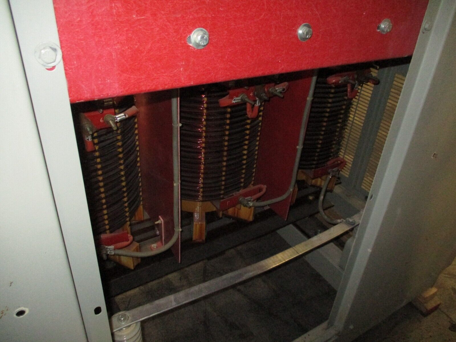 EB National Industri Transformer 34-0500-H119 500kVA Pri: 12.4kV Delta Used