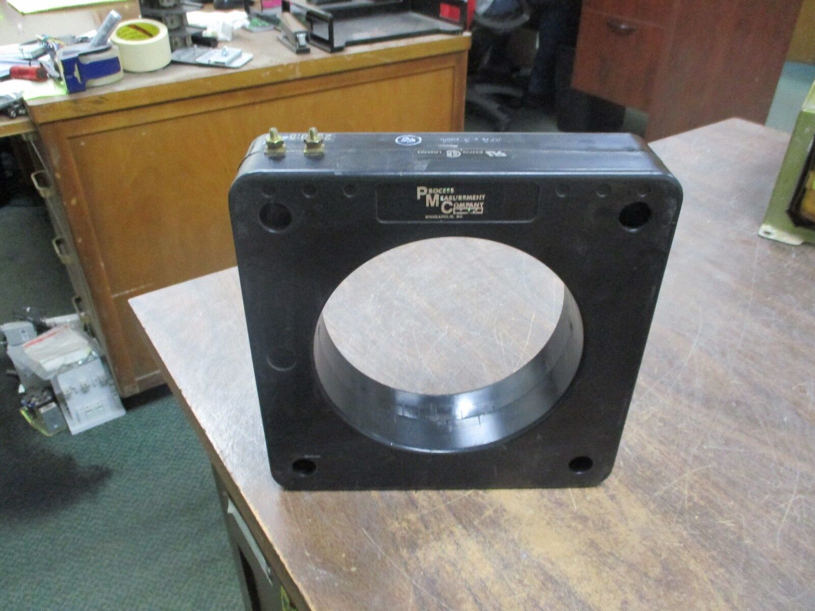 PMC Current Transformer 120-252 Ratio: 2500:5A 600V 50-400Hz 10KV BIL Used