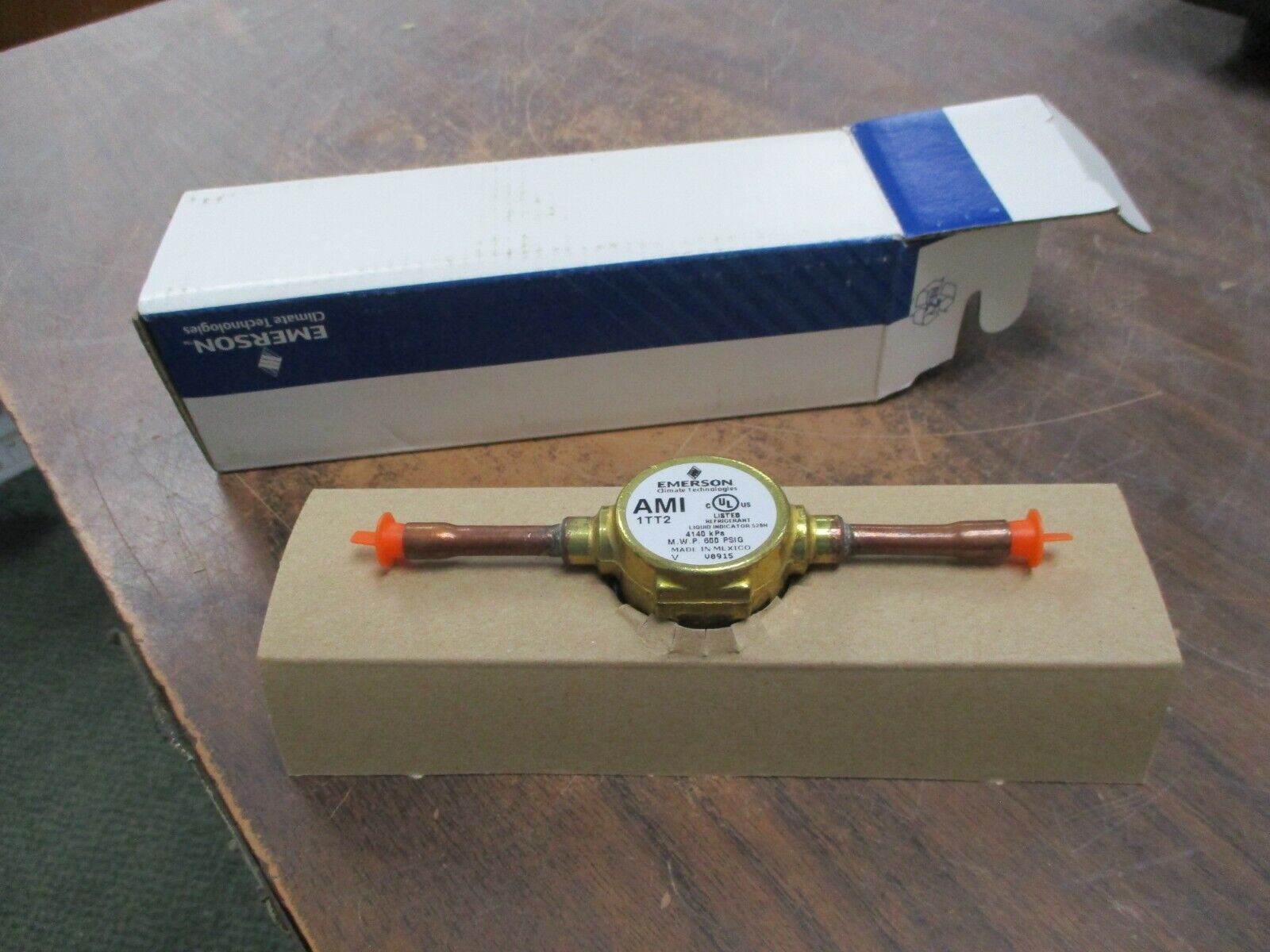 Emerson Moisture Liquid Indicator AMI ITT2 1/4" ODF New Surplus