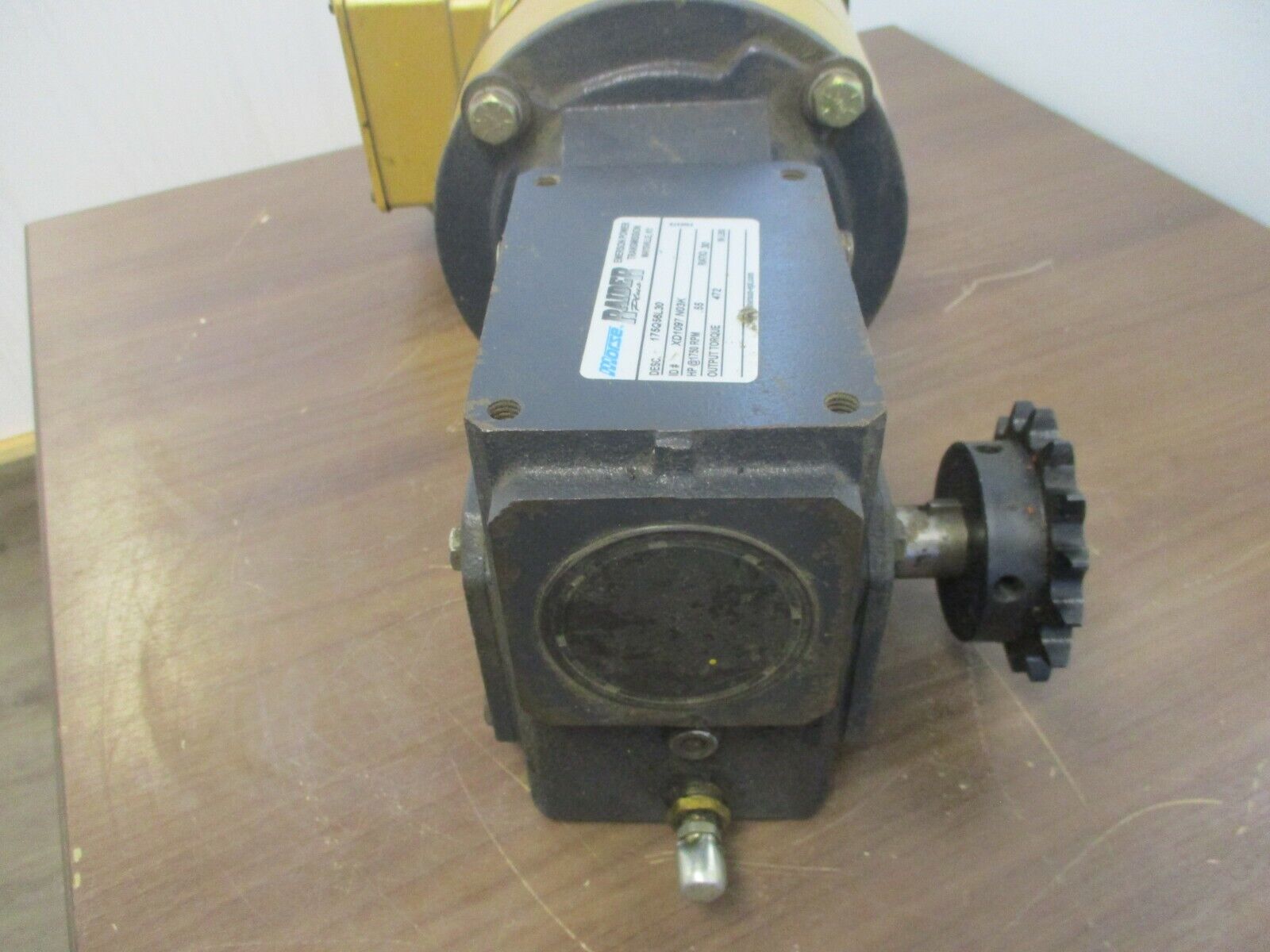 Baldor AC Motor w/ Gear VEM3546 1HP 1800RPM 208-230/460V 3.1-3/1.5A Used