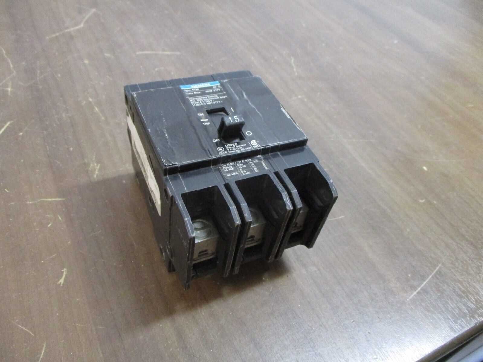 Siemens Circuit Breaker BQD315 15A 480Y/277V 3P Used