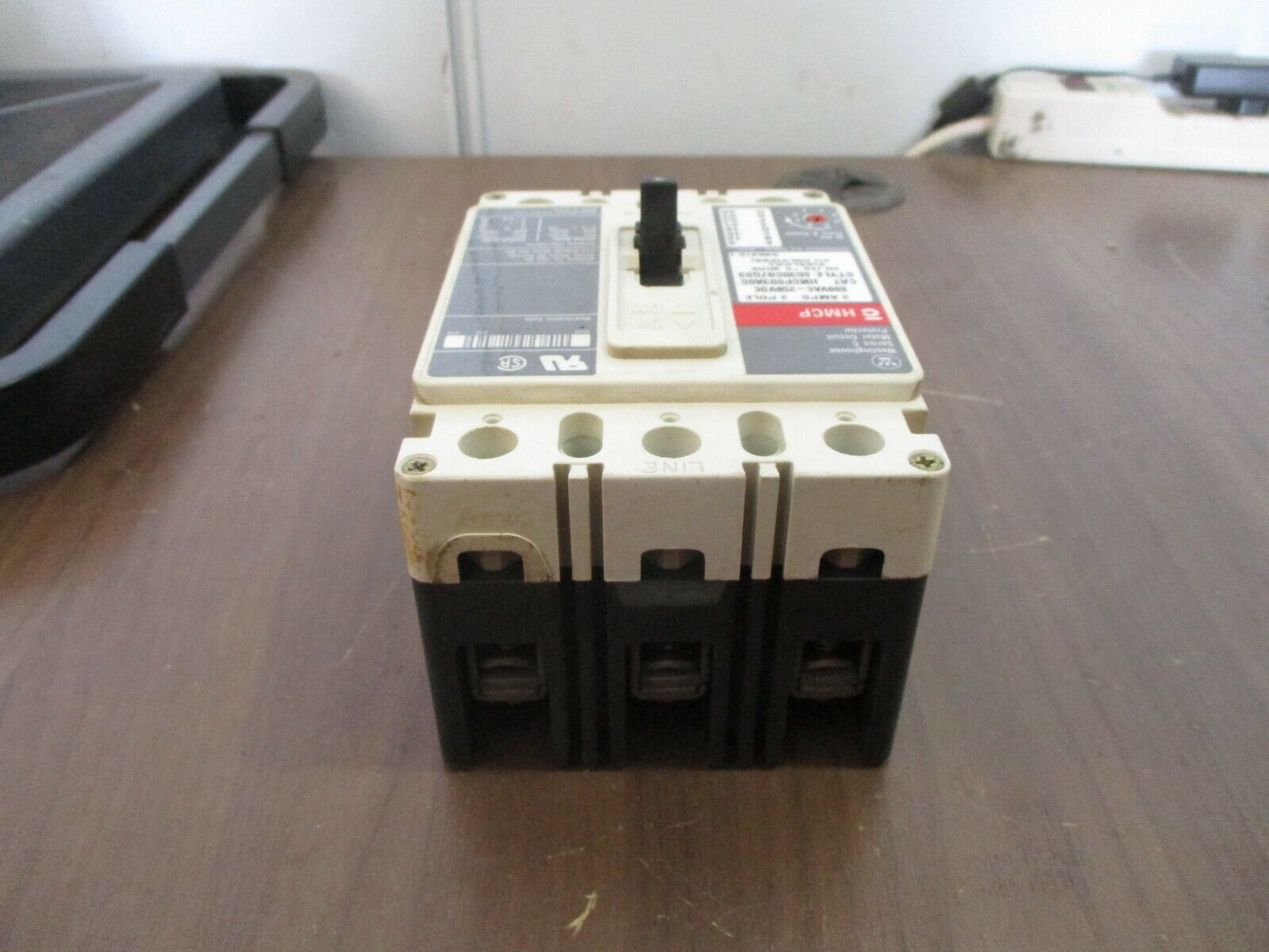 Westinghouse Circuit Breaker HMCP003A0C 3A 600V 3P Used