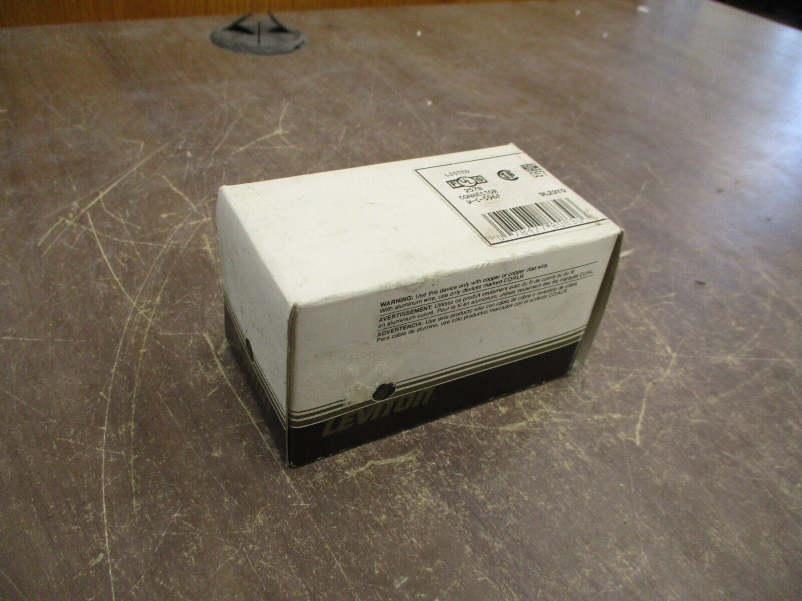 Leviton Connector 2423 20A 250V 3Ph New Surplus