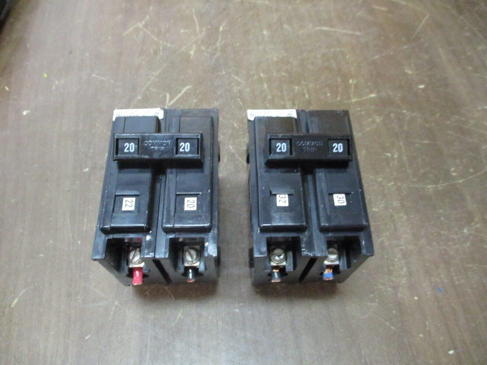 Cutler-Hammer Type BA Circuit Breaker BA220 20A 120/240V 2P *Lot of 2* Used