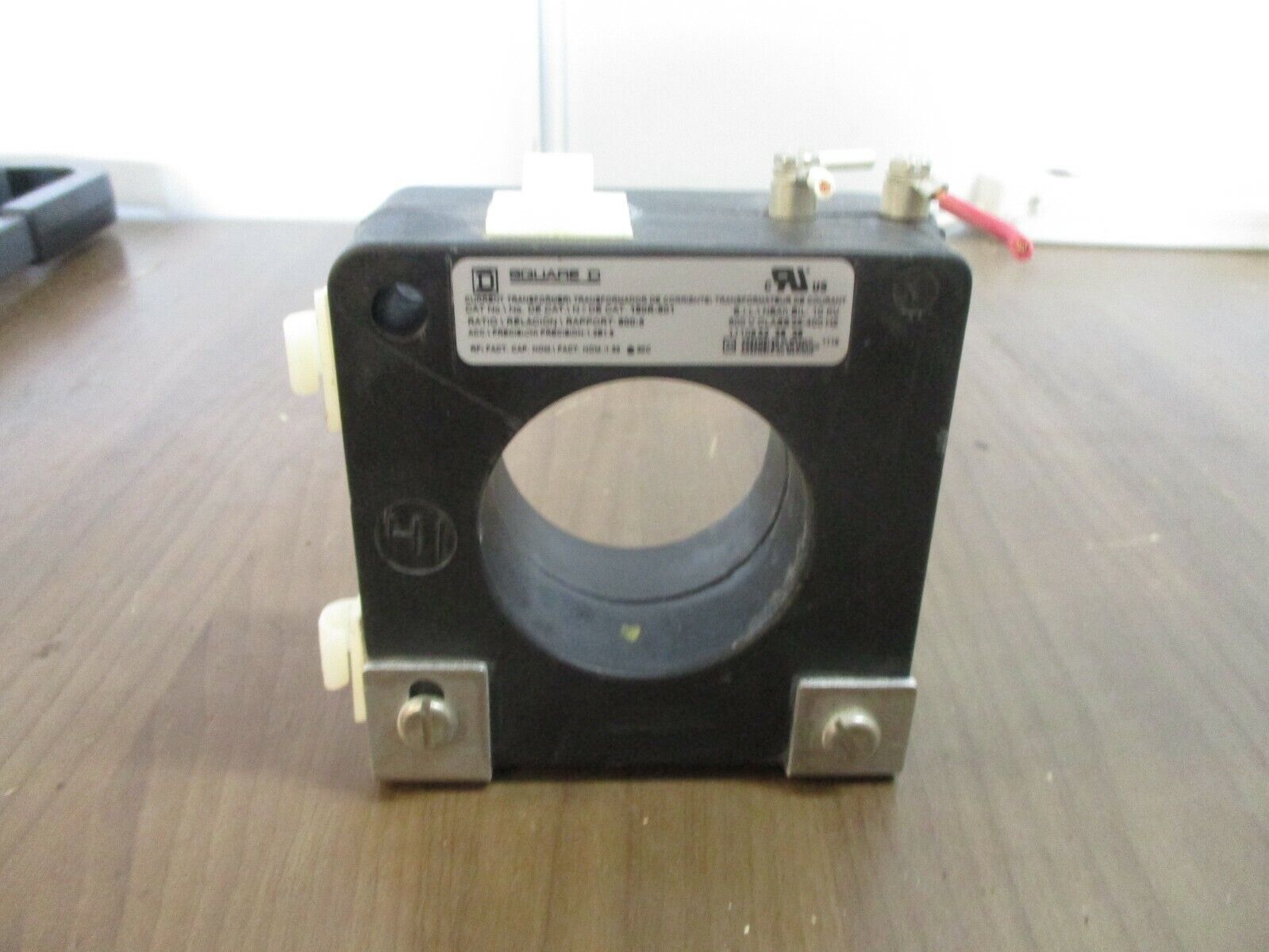 Square D Current Transformer 180R-801 Ratio 800:5A 600V 25-400Hz 10kV BIL Used