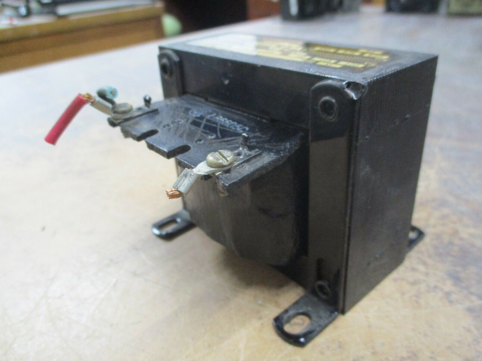 Square D Control Transformer 9070 E0-2 Ser. B 0.100KVA Pri: 600V Sec: 120V Used