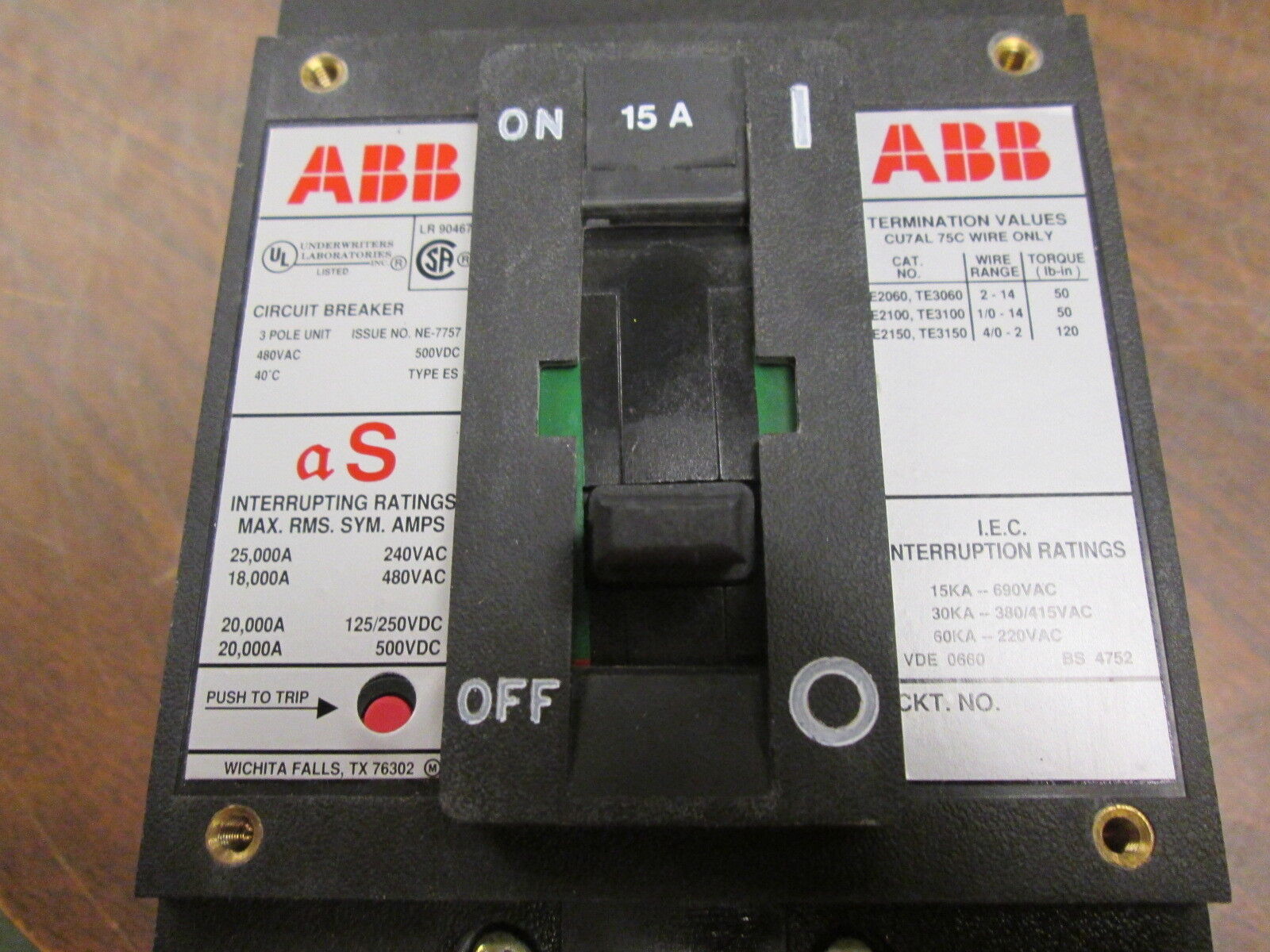 ABB Type ES Circuit Breaker UXAB 727131 R 101 15A 480V 3P Used