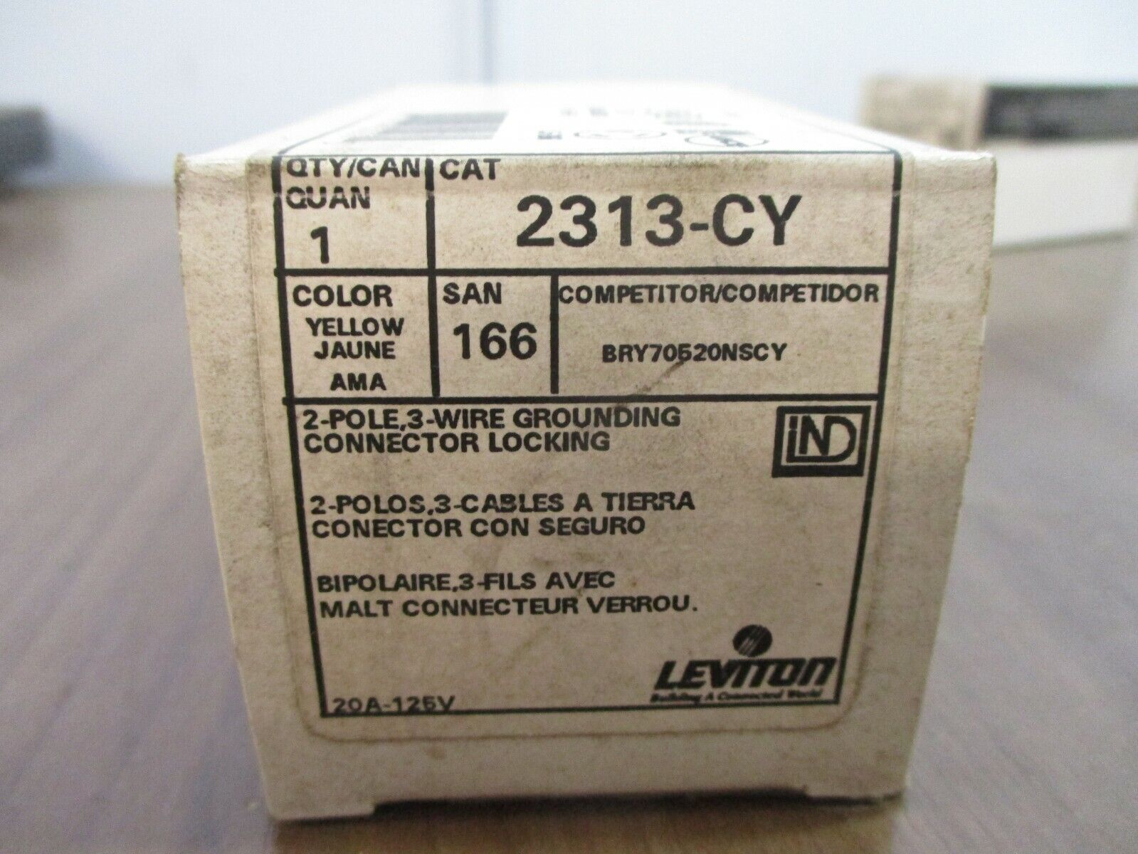 Leviton Connector 2313-CY 20A 125V 2P 3W *Lot of 2* New Surplus