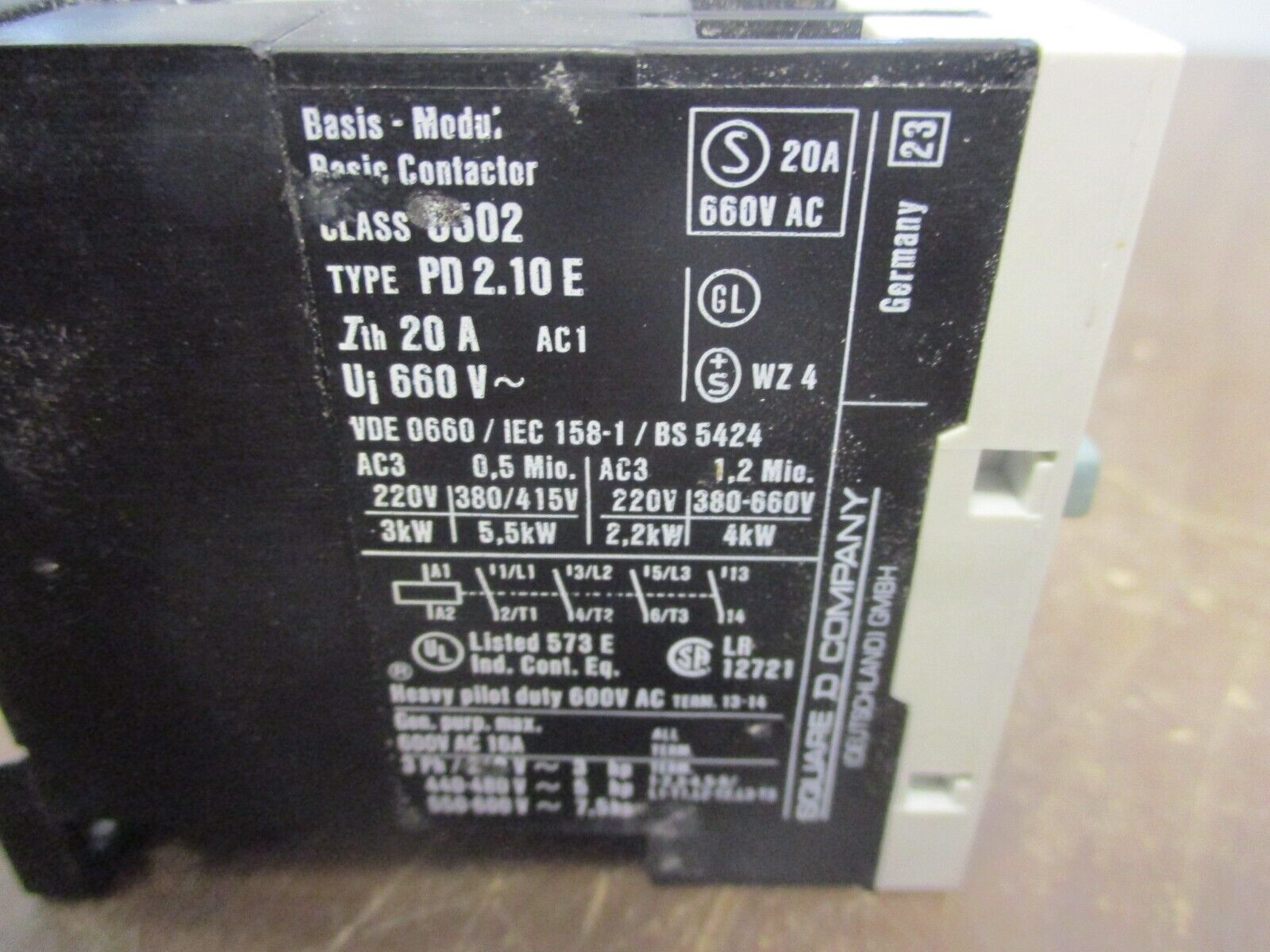 Square D Contactor 8502 PD2.10E Ser. B 120V Coil Used