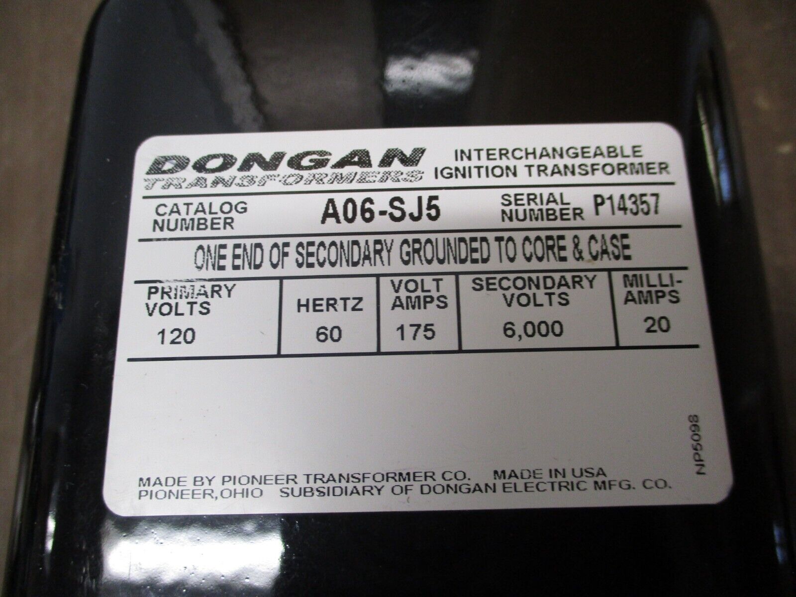 Dongan Interchangable Ignition Transformer A06-SJ5 Pri: 120V Sec: 6000V 60Hz